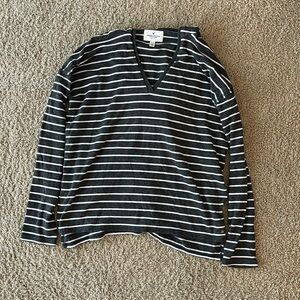 Striped, hooded sweatshirt✨